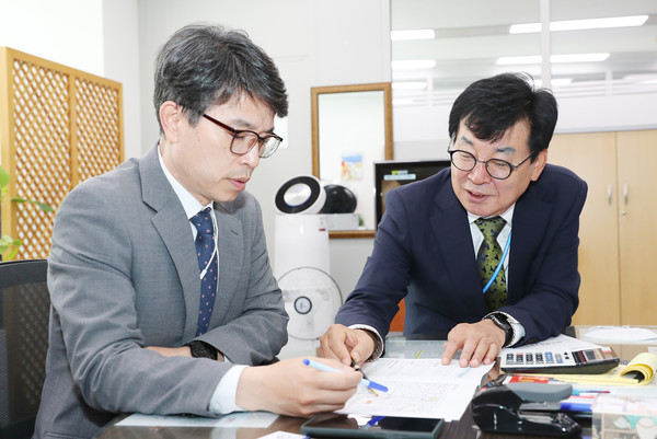 우) 김성 장흥군수