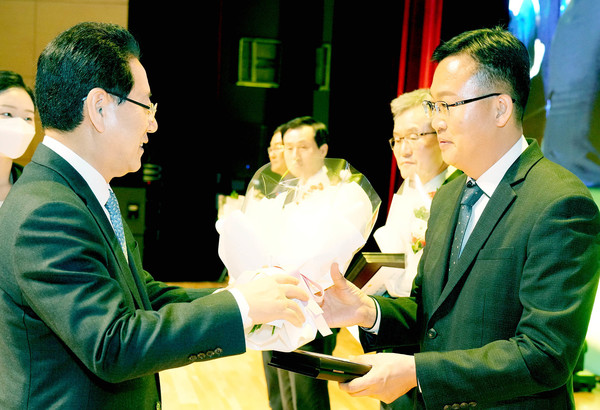 김영록 전남도지사와 조석훈 장흥군부군수