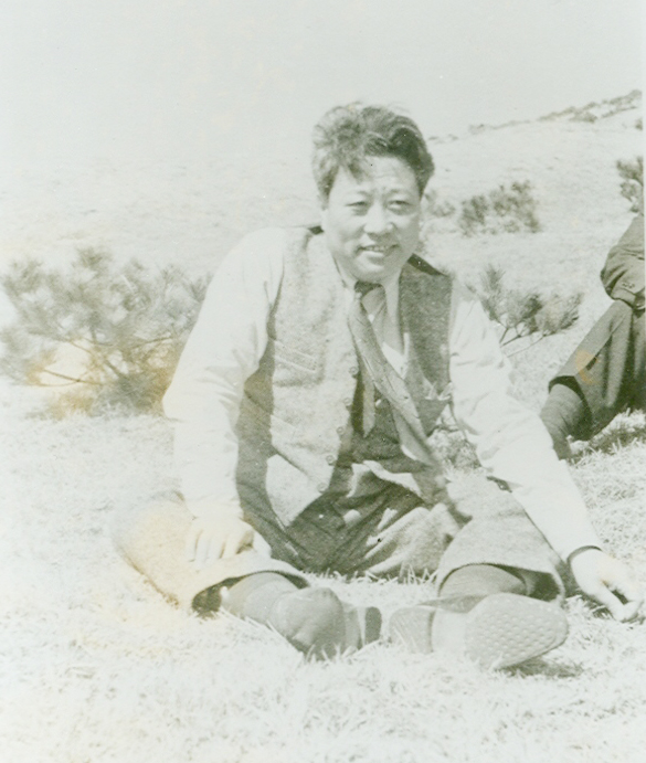 영랑 김윤식 시인-1950년 4월 1일 서울 근교에서