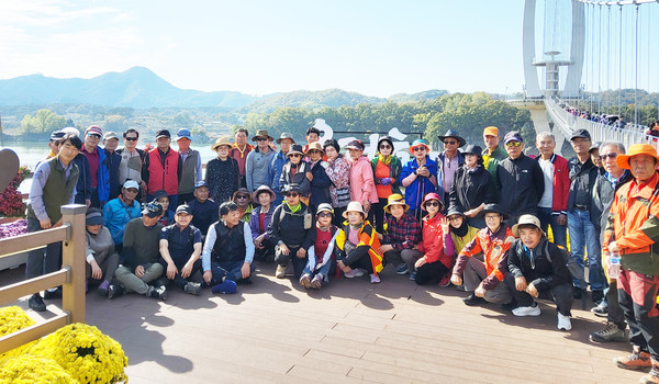 옥정호 출렁다리