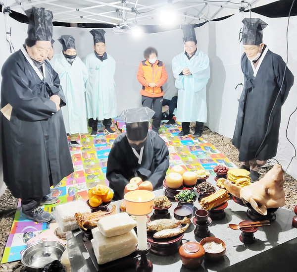 초헌례