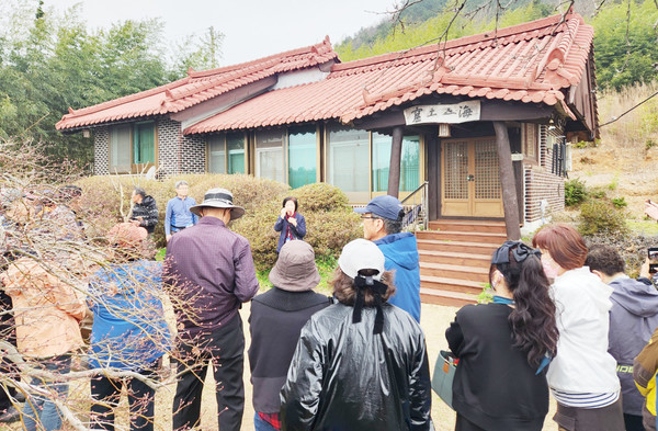 한승원 소설가 해산토굴
