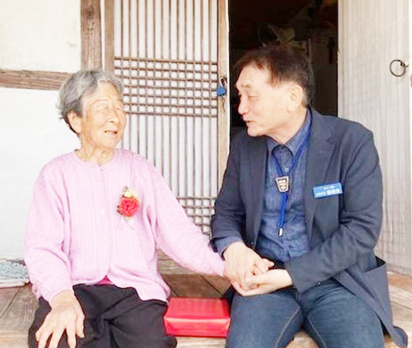 임연오 장동면장