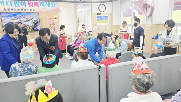 한울재활노인복지센터 효잔치 방문