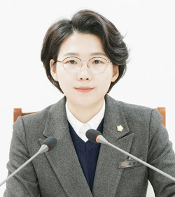 김보미 강진군의장