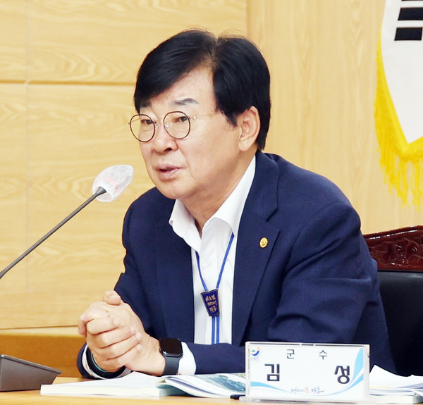 김성 장흥군수